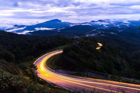 Фотообои горная вечерняя дорога