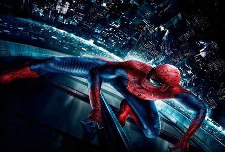 Фотообои Человек паук в городе