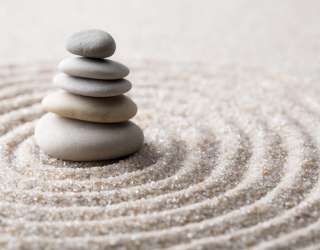 Фотошпалери камені на піску 20640