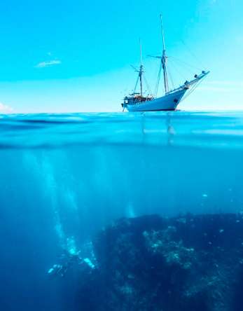 Фотошпалери Яхта і глибина