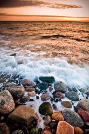 Фотошпалери Хвиля на каменях Фотошпалери Хвиля на каменях