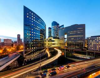 Фотошпалери цікаві багатоповерхівки 21555